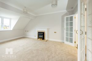 Photo 6- click for photo gallery